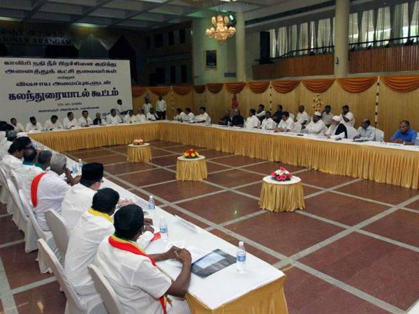 கர்நாடகாவில் ஒற்றுமை 