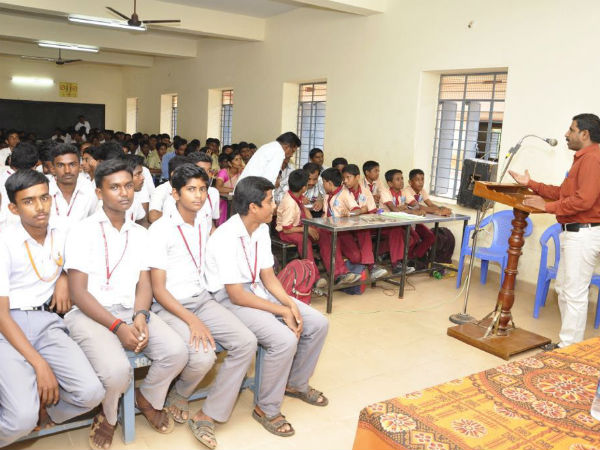 Thulir readers meet held in Karaikudi