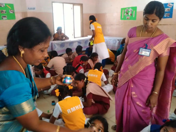 Rural school students visit city school 