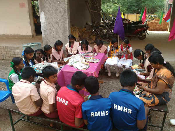 Rural school students visit city school 