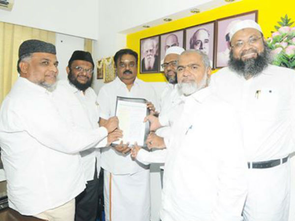 Muslim organisations seeking political support against uniform civil law Muslim organisations seeking political support against uniform civil law