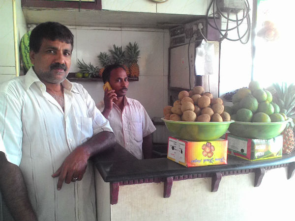 நாளைக்கு காசு கொடுங்க இன்னைக்கு ஜூஸ் குடிங்க...