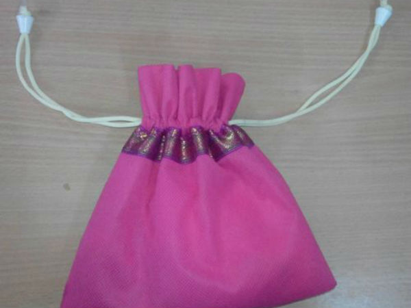 சுருக்கு பை தான் கரெக்ட்... 