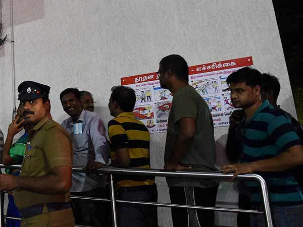 மக்கள் தவிப்பு 
