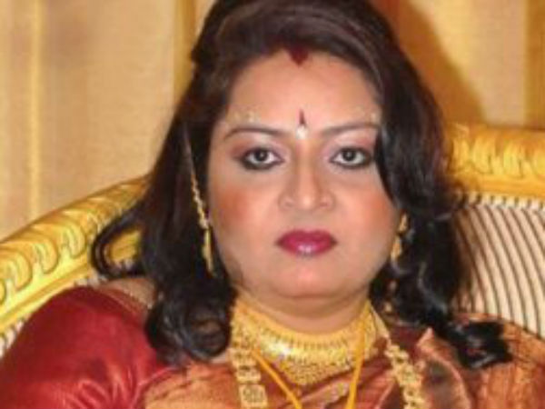 அழுத தீபா