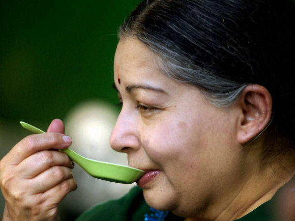 தேவைப்படும்போது செயற்கை சுவாசம் 