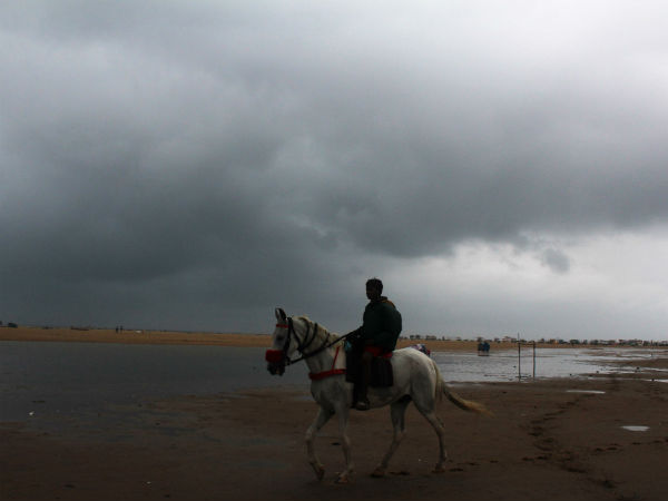 திசை மாறும் மேகங்கள் திசை மாறும் மேகங்கள்