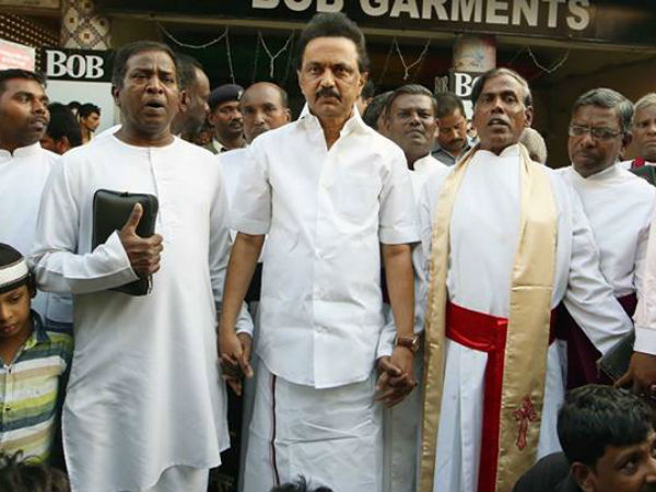 ஊழல் புகார்கள்