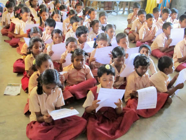 Students explained how to exchange old currencies