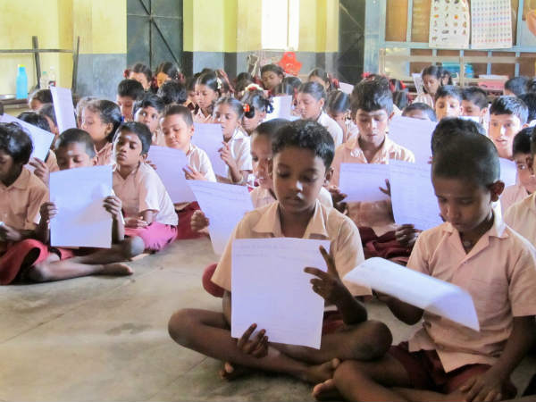 Students explained how to exchange old currencies