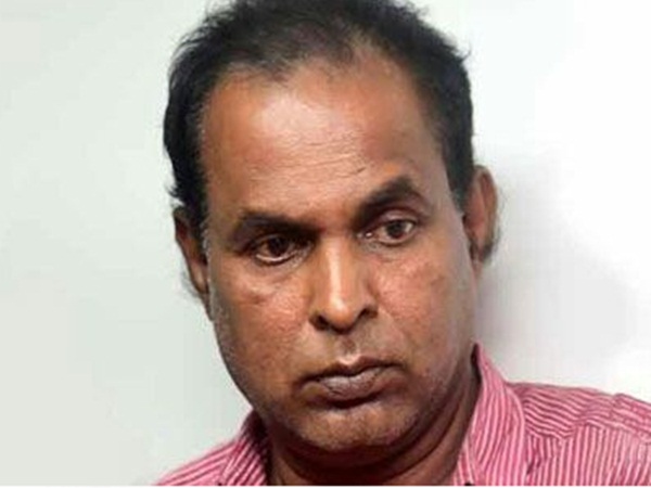 10 lakhs robbery in College, man arrested