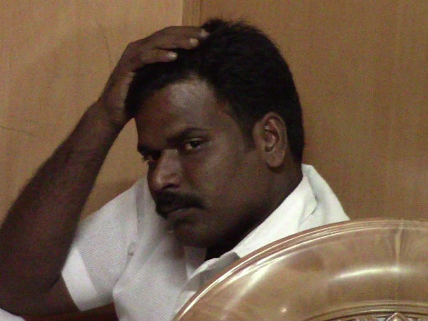 30 lakhs worth pan masala seized from car