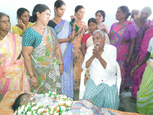 woman suicide after knowing cancellation of bigger notes