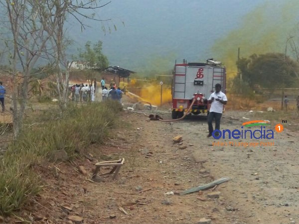  ஆலை உரிமையாளர் தலைமறைவு