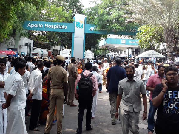 தமிழகமே தத்தளிக்க... 