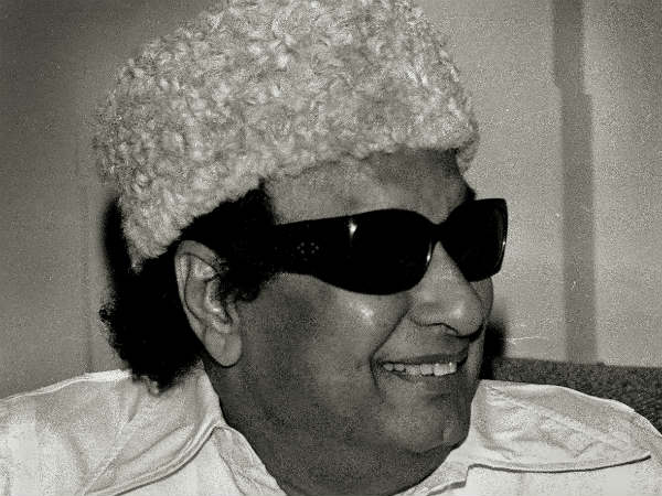 எம்.ஜி.ஆர் மறைவு