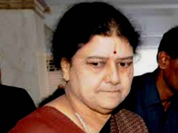 தஞ்சாவூரில் சாணம் வீச்சு 
