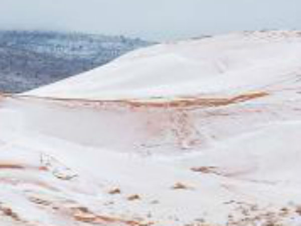 படர்ந்து கிடக்கும் பனிப்போர்வை