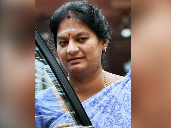 சசிகலா புஷ்பா எதிர்ப்பு