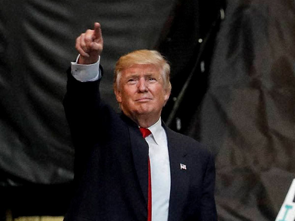 சர்ச்சையும் டிரம்பும்