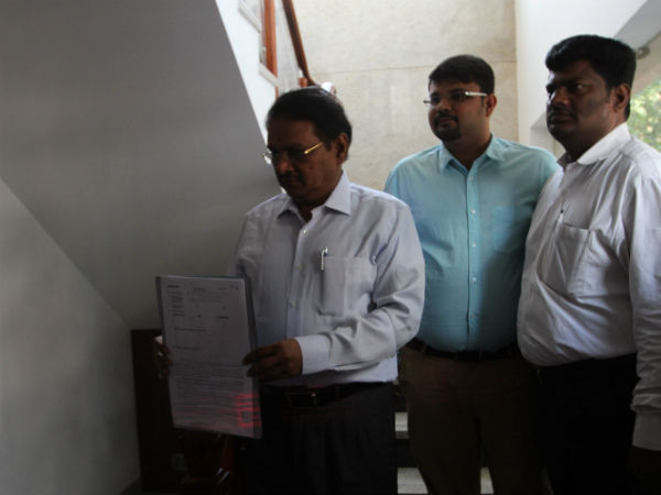 மனநல மருத்துவரிடம்...