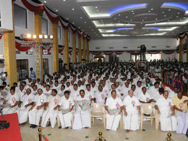 உழவர்கள் பாதுகாப்பு திட்டம் 