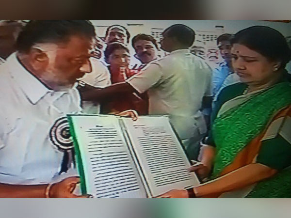 ஆட்சியும் மாண்புமிகு சின்னம்மாவுக்கே.. 