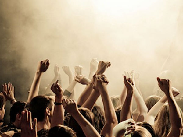  முன்கூட்டியே கொண்டாடிய மும்பை 