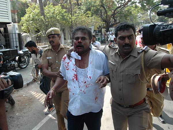 கைது செய்ததாக தகவல் 