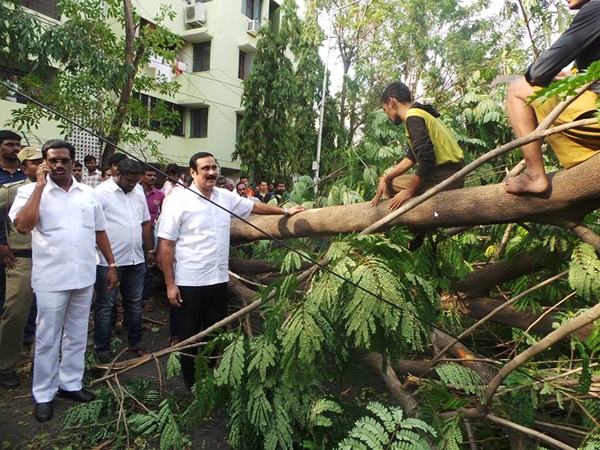 Anbumani Appreciation to workers, who worked in cyclone affected areas Anbumani Appreciation to workers, who worked in cyclone affected areas