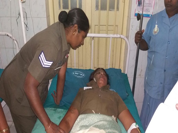 Acid Attack On Woman police 