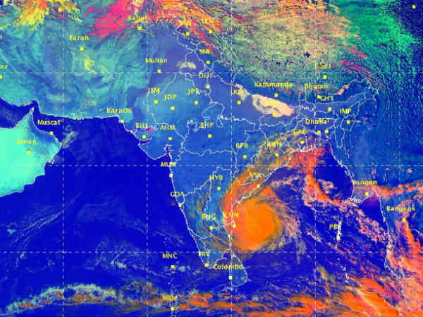 Vardha: Heavy rain in Chennai from evening 