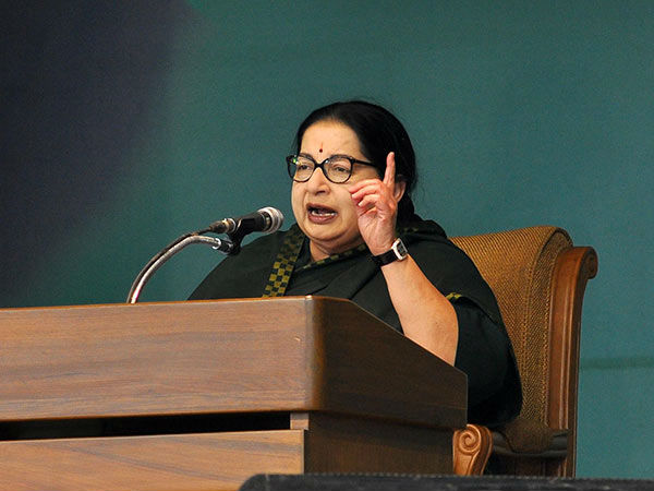  ஜெயலலிதாவை மறந்த நிர்வாகிகள் 