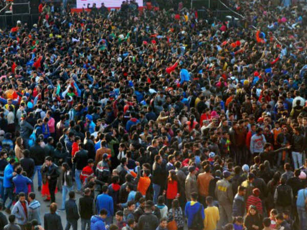 போலீசாரிடம் தஞ்சம் போலீசாரிடம் தஞ்சம்