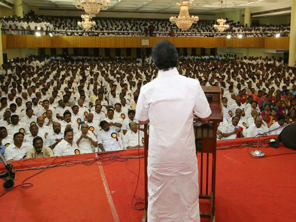பள்ளி காலத்தில் ஆர்வம் 