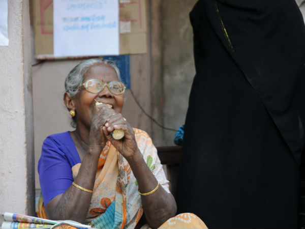 உற்சாகமிழந்த மக்கள் உற்சாகமிழந்த மக்கள்