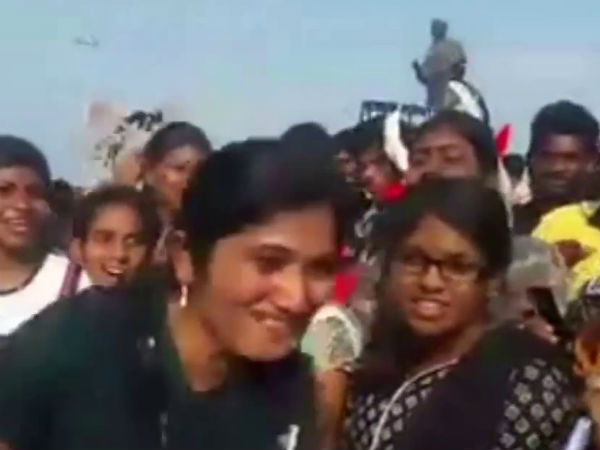 தவறான வார்த்தை வந்திருந்தால் வருத்தம் தவறான வார்த்தை வந்திருந்தால் வருத்தம்