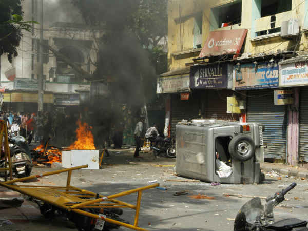 உளவுத்துறை தகவல் 