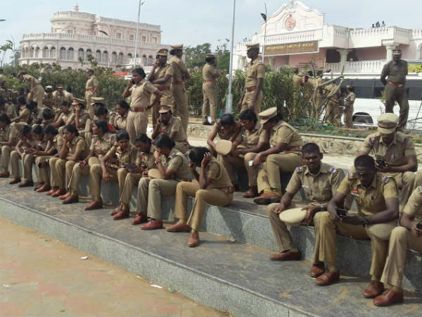 சமூக விரோதிகள் 