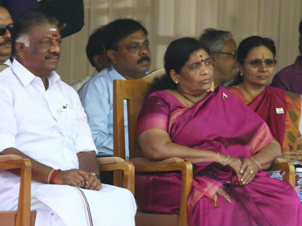 மனைவியுடன் பங்கேற்பு