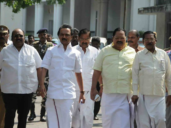 ஆளுநர் உரை புறக்கணிப்பு