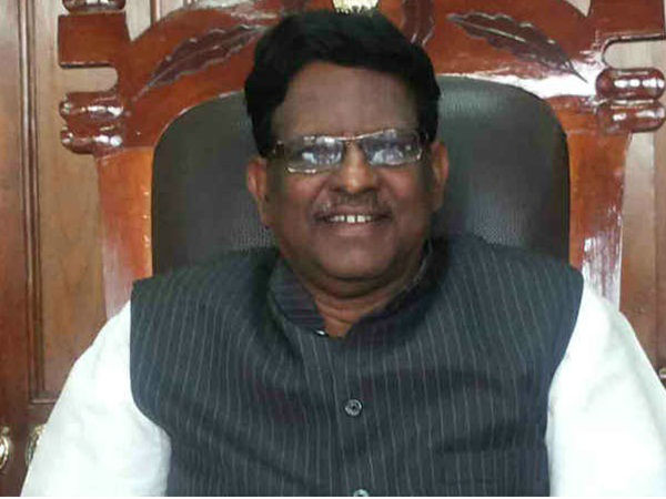 பாலியல் புகார்