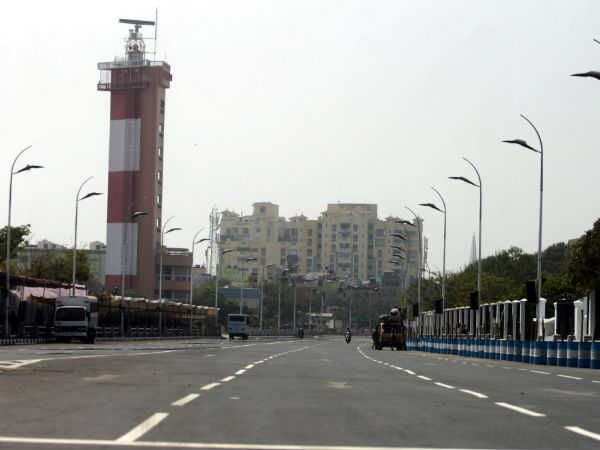 யாருமே இல்லாததால் வெறிச்சோடிய மெரினா 