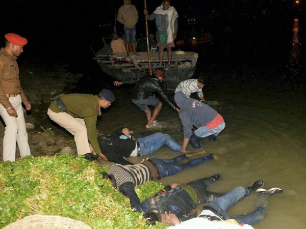 Boat capsizes in Bihar Ganga river 21 people died 