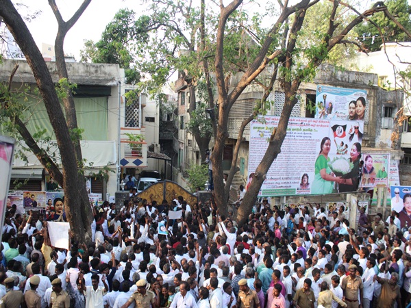 Deepa may start new political party