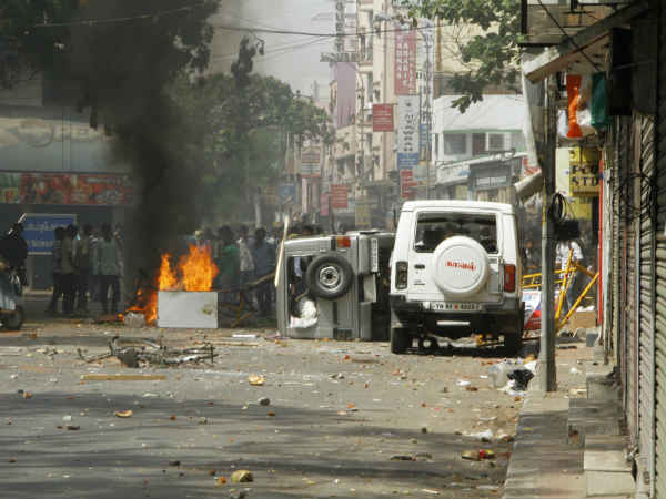 Police explain to lathi charge and police station fire