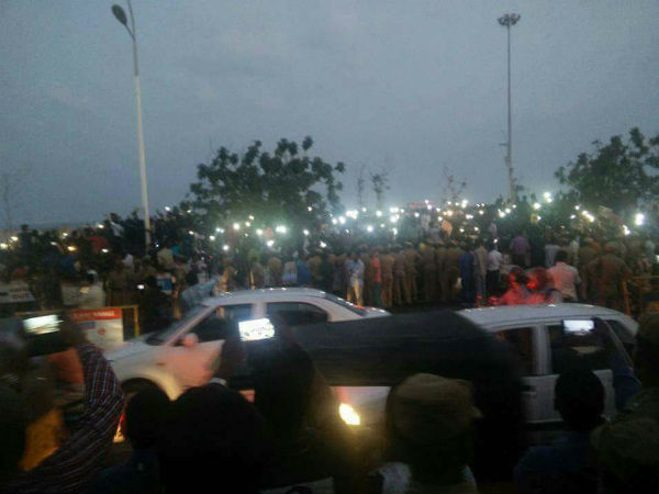 Chennai students stage a protest continue for 8 hrs 