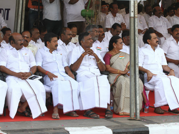 M.K. Stalin greets Republic day 