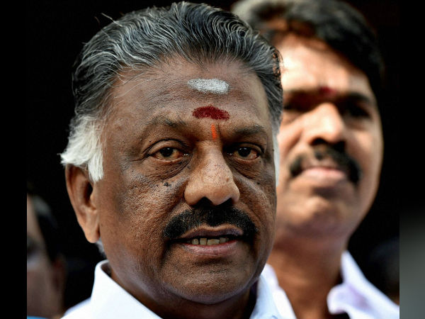 பாராட்டைப் பெறும் ஓபிஎஸ்