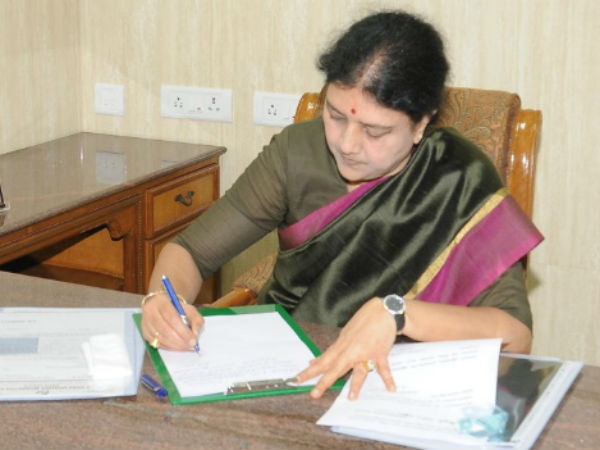  அமைச்சரவை பட்டியல்